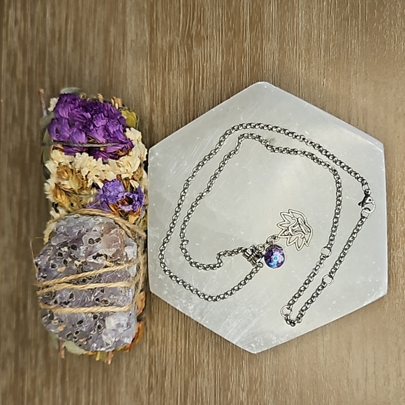 Lotus Flower with Blue Snow Jasper gem stone charm Stainless chain necklace - Picture 3 of 5